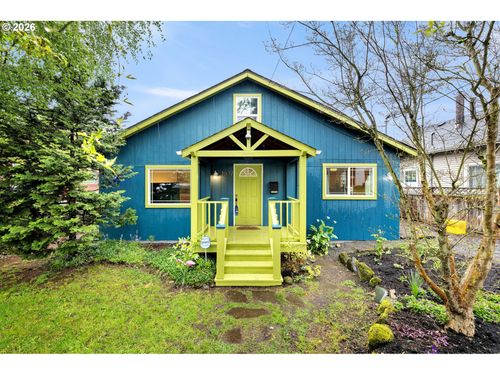 4937 Ne Skidmore St, Portland, OR, 97218-2147 | Card Image