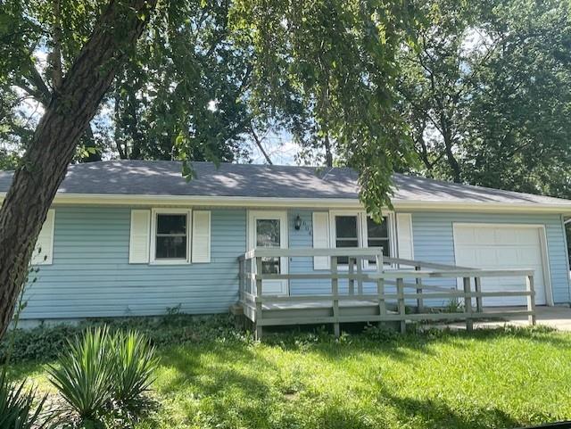 Mark St, Lathrop, MO 64465