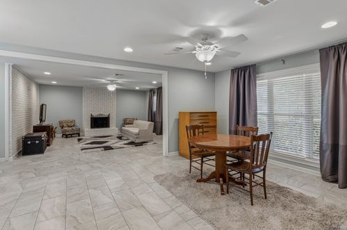 6674 Thelmadale Dr, Greenwell Springs, LA, 70739-4369 | Card Image