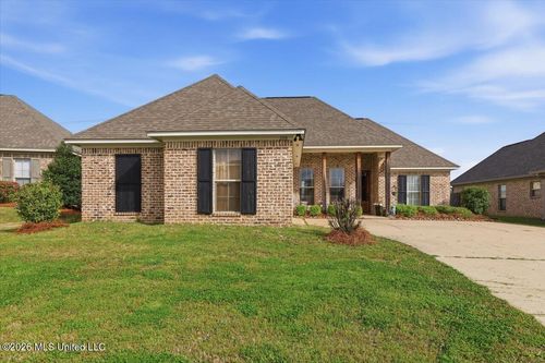 208 Buttonwood Ln, Canton, MS, 39046-6604 | Card Image