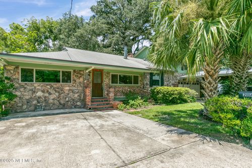 2046 James St, Jacksonville, FL, 32207-4935 | Card Image