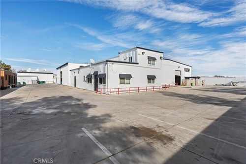 9332 Holly Rd, Adelanto, CA, 92301-3955 | Card Image