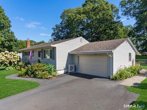 12 Bern Ct, Mystic, CT, 06355-1110 | Card Image