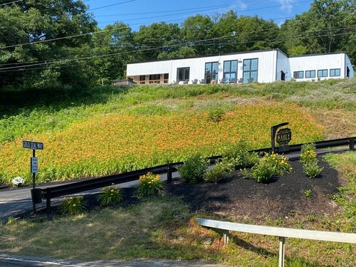 11059 Gold Seal Way, Hammondsport, NY, 14840-9414 | Card Image