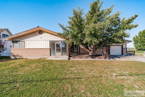 431 E Center St, Shelley, ID, 83274-1303 | Card Image