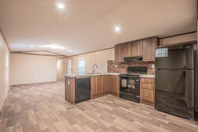 1206 Hayes Rd, House other with 3 bedrooms, 2 bathrooms and null parking in Sherman TX | Image 4
