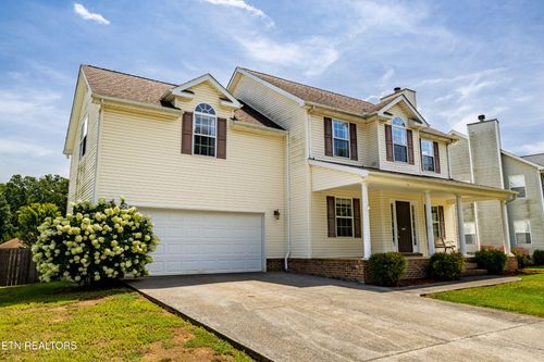 824 Mackenzie Drive, Maryville, TN, 37804 | Card Image