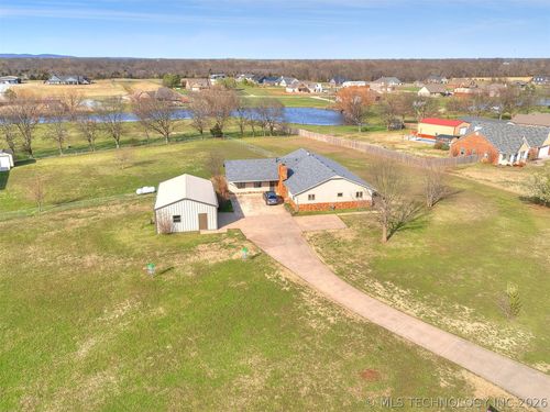 26 Sunshine Ln, Pryor, OK, 74361-3377 | Card Image