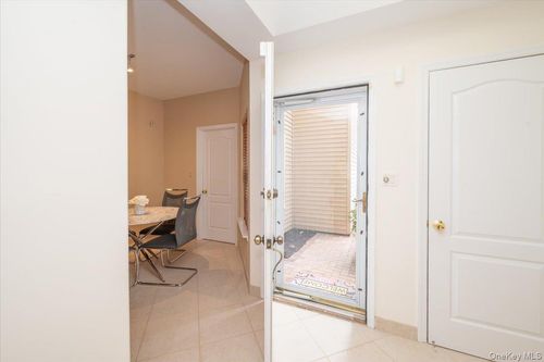 113 Windwatch Dr, Hauppauge, NY, 11788-3350 | Card Image