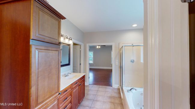 1377-Notting-Hill-Loop-07112025_010518 | Image 19