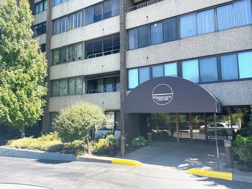 apt-702-750 Washington Rd, Mt. Lebanon, PA, 15228-2053 | Card Image