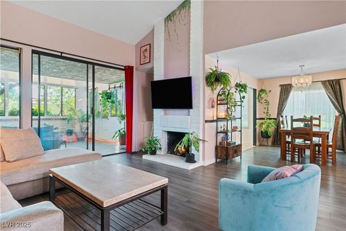 2479 Domingo St, Las Vegas, NV, 89121-4158 | Card Image