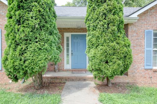 341 Brook Mead Dr, Clarksville, TN, 37042-5267 | Card Image