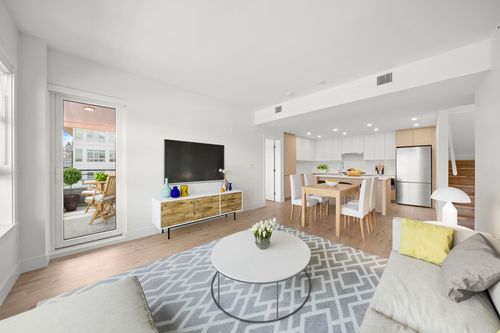 504-4788 Hastings St, Burnaby, BC, V5C0P3 | Card Image