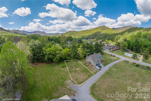 600 Sophie Road, Maggie Valley, NC, 28751 | Card Image