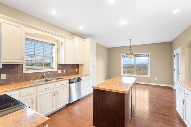 Table Rock Lake Home | Image 18