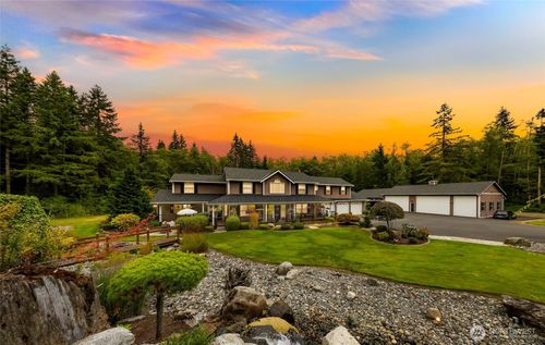 4879 Robinwood Ln, Bow, WA, 98232-8590 | Card Image