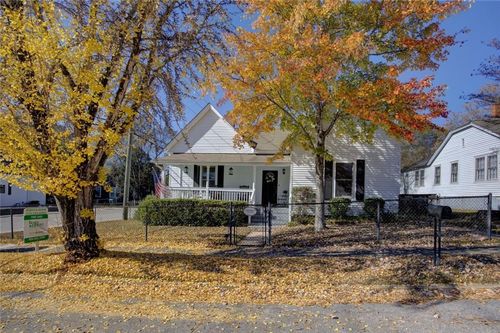 27 N Broad St, Porterdale, GA, 30014-3351 | Card Image