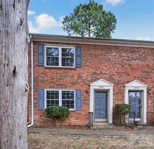 8816 Hunter Ridge Dr, Charlotte, NC, 28226-4685 | Card Image