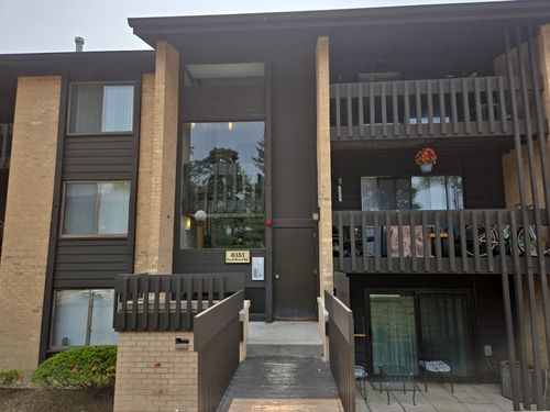 305-6151 Knoll Wood Rd, Willowbrook, IL, 60527-2059 | Card Image