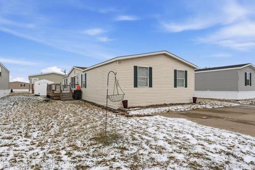 37829 Culver Dr, Clinton Twp, MI, 48036-2205 | Card Image