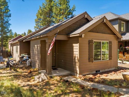 16558 Daisy Pl, La Pine, OR, 97739-9067 | Card Image