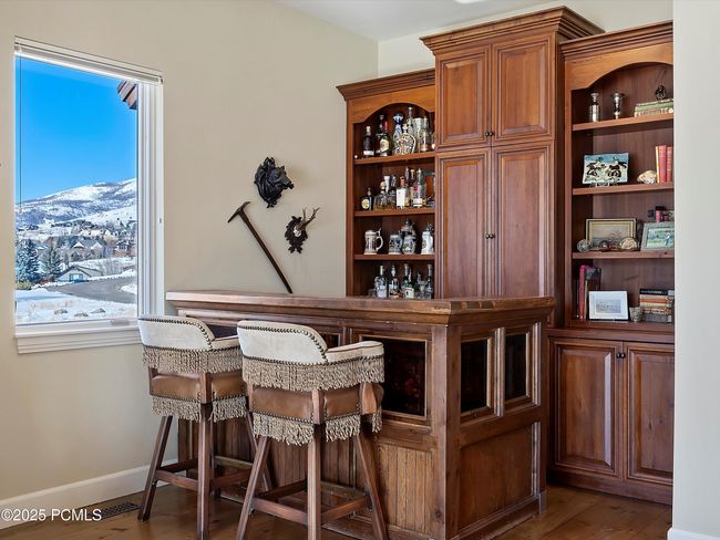 5932 E Big Horn Pkwy, Home with 7 bedrooms, 6 bathrooms and null parking in Eden UT | Image 22