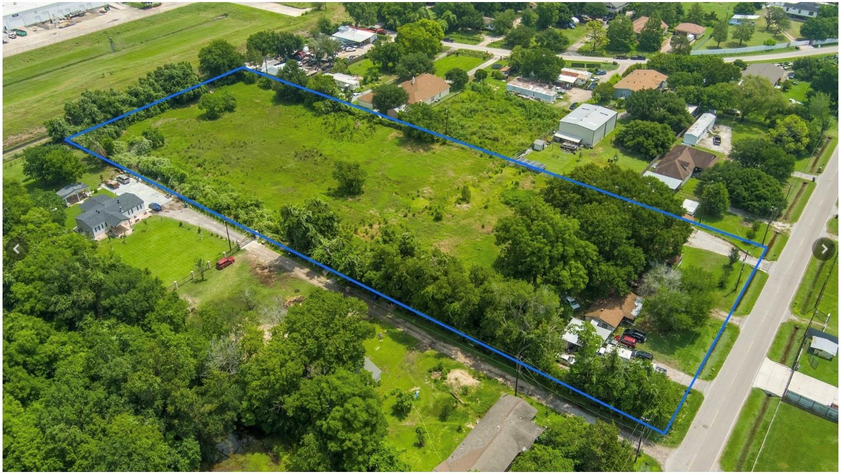 Land in Houston 2