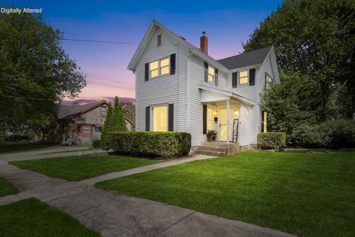19 Elm St, Fort Atkinson, WI, 53538-2238 | Card Image