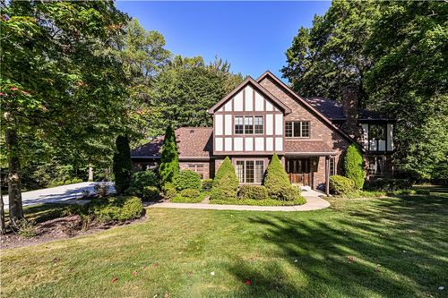 317 Satinwood Ln, Greensburg, PA, 15601-5913 | Card Image