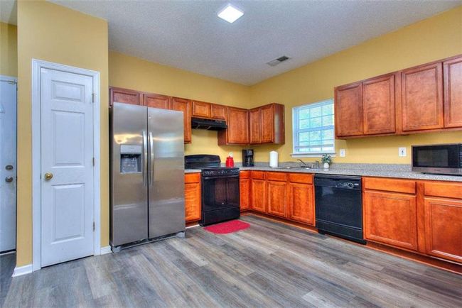 2326 Nicole Dr, Townhouse with 3 bedrooms, 3 bathrooms and null parking in Hampton GA | Image 14