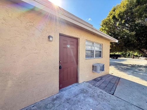 25-920 S K St, Lake Worth Beach, FL, 33460-5100 | Card Image