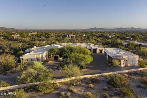 22225 N Dobson Rd, Scottsdale, AZ, 85255-5082 | Card Image