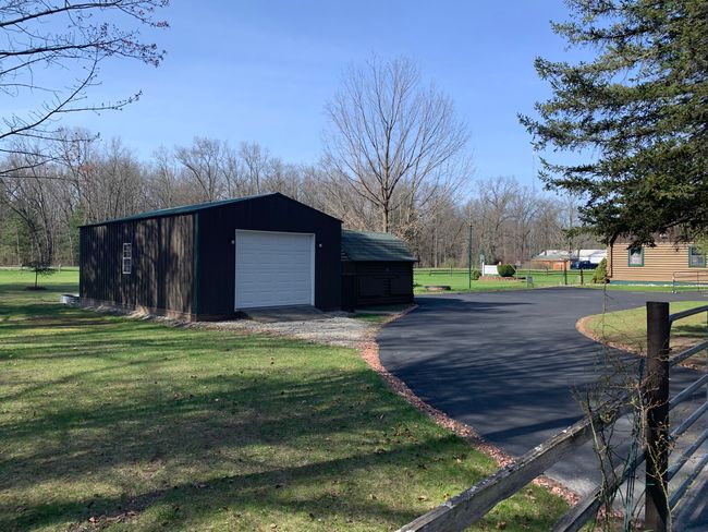 6750 E Us Highway 10, House other with 4 bedrooms, 4 bathrooms and null parking in Walhalla MI | Image 7