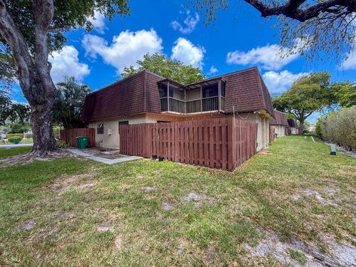 b-5818 Swordfish Ct, Tamarac, FL, 33319-6219 | Card Image