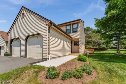 130 Locust Ct, Flemington, NJ, 08822-2091 | Card Image