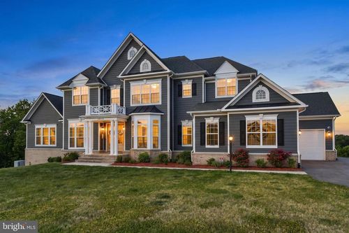 18030 Maintree Farm Ct, LEESBURG, VA, 20175-6973 | Card Image