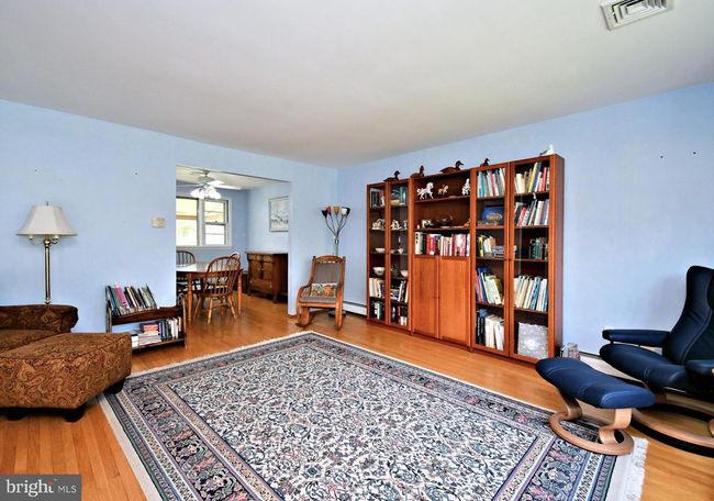 2 E Patricia Rd, House other with 3 bedrooms, 3 bathrooms and null parking in HOLLAND PA | Image 9