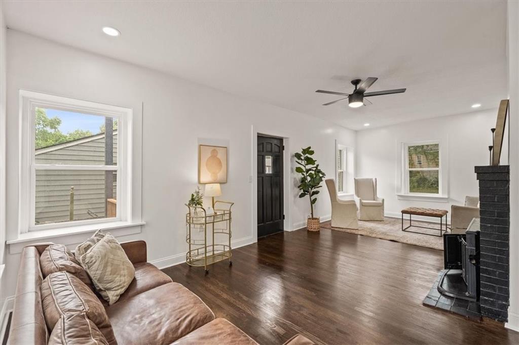 Olive St, Kansas City, MO 64132