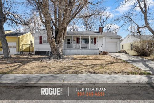 2131 Hyview Dr, Casper, WY, 82604-3407 | Card Image