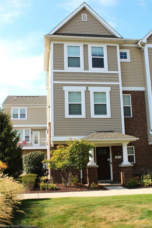 3076 Kilmer Dr, Troy, MI, 48083-5022 | Card Image