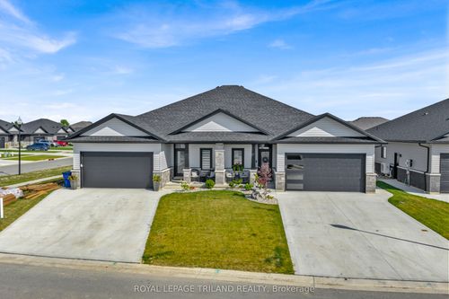 104 Brighton Pl, Chatham, ON, N7L0G7 | Card Image