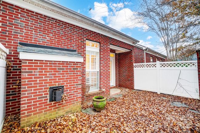 5300 Berkeley Pines Ln, Townhouse with 3 bedrooms, 3 bathrooms and null parking in Charlotte NC | Image 34