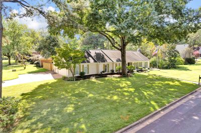 8075 Dogwood Villa Dr, House other with 4 bedrooms, 2 bathrooms and null parking in Germantown TN | Image 3