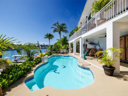14 Avenue F, Marathon, FL, 33050-4010 | Card Image