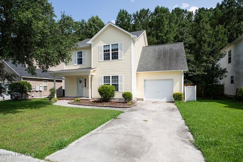 305 Providence Dr, Jacksonville, NC, 28546-6112 | Card Image