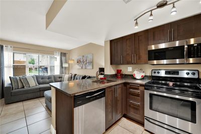 6-103 - 8580 Nw 6th Ln, Condo with 2 bedrooms, 2 bathrooms and null parking in Miami FL | Image 3