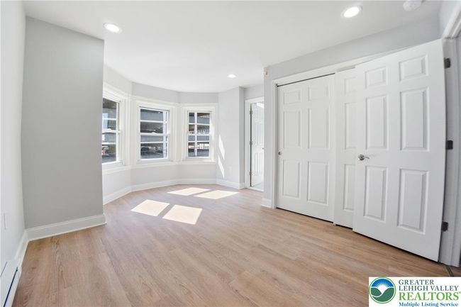 827 W Linden St, Condo with 11 bedrooms, 8 bathrooms and 3 parking in Allentown PA | Image 13