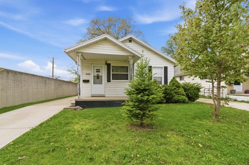 27033 Brush St, Madison Heights, MI, 48071-3231 | Card Image