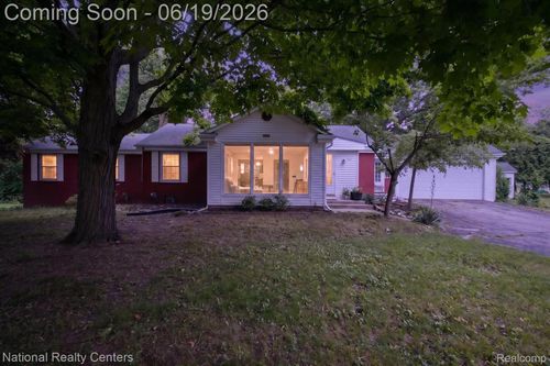360 Woodland Dr, South Lyon, MI, 48178-1144 | Card Image